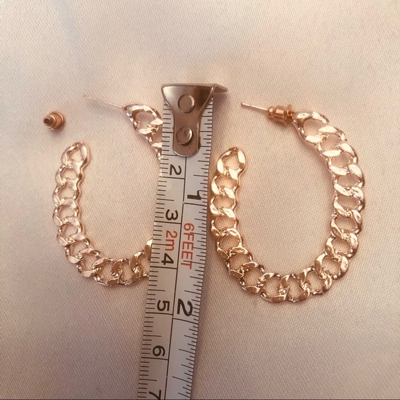 💜3/$30 Rose Gold Chain link hoops 🆕 - Picture 4 of 6